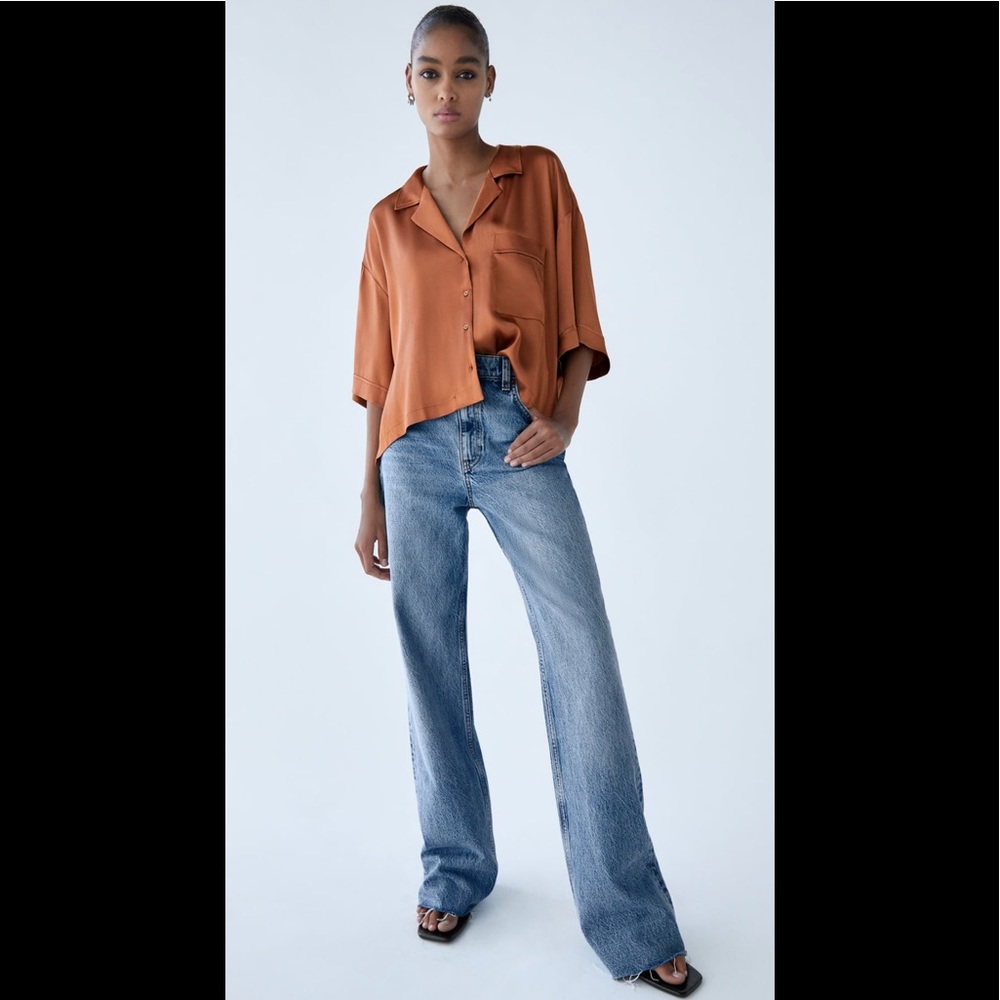 🤍 ZARA Satin Toffee Blouse